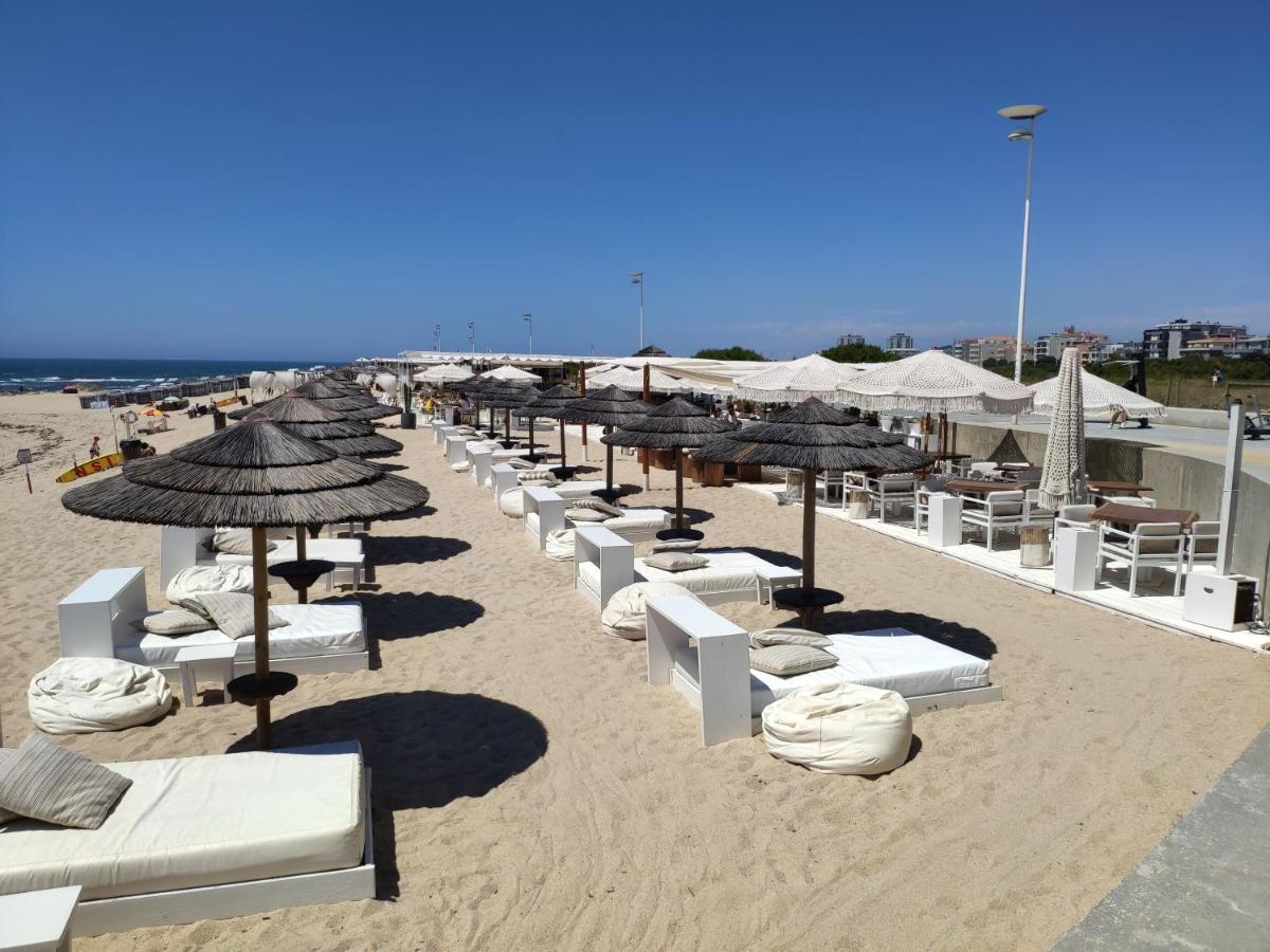 Praia De Vila Do Conde Com Vista A Mar Esterno foto